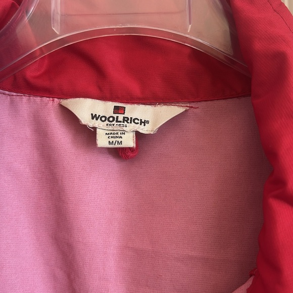 Woolrich rain jacket red size women’s medium. Perfect condition - Picture 2 of 4